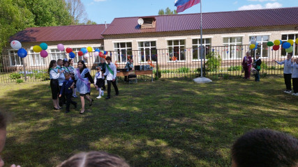 последний звонок в Болтутинской средней школе - фото - 1