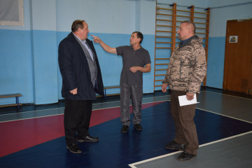 с рабочим визитом в Глинковскую спортивную школу - фото - 1