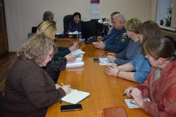 еженедельное рабочее совещание - фото - 1