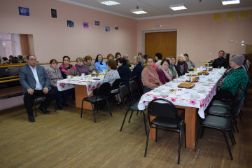 матерей участников специальной военной операции собрали за Круглым столом - фото - 1