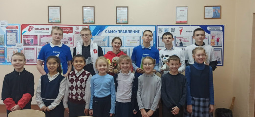 в Глинковской школе прошла акция «Подарок с заботой» - фото - 1