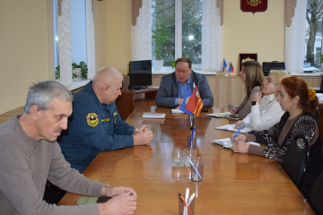 еженедельное рабочее совещание - фото - 1