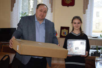 в Глинковском округе продолжается Всероссийская акция «Ёлка желаний» - фото - 1