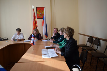 в Глинковском округе обсудили изменения в Положении об оплате труда работников сферы образования - фото - 1