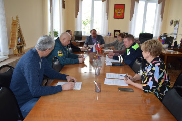 на заседании комиссии по безопасности дорожного движения - фото - 1