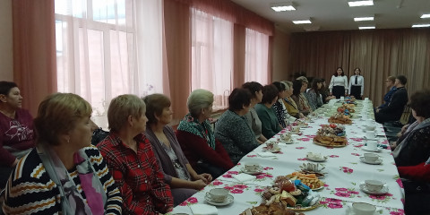 матерей участников СВО собрали за Круглым столом - фото - 1